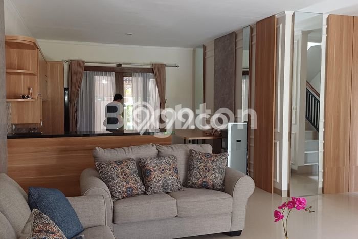 Jual Rumah Luas Elegan Dengan View Eksklusif di Mumbul, Badung Jual Rumah Luas Elegan Dengan View Eksklusif di Mumbul, Badung
