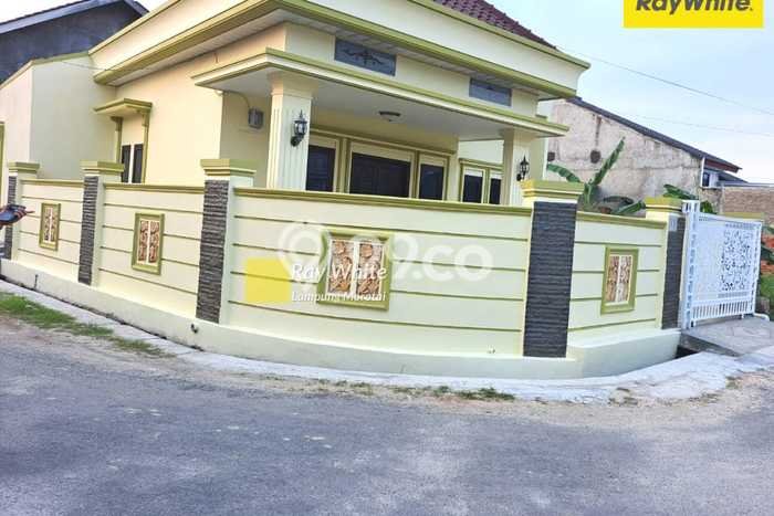 For Sale Rumah 2 Kamar Lokasi Strategis Bagus dan Strategis di Tanjung Senang For Sale Rumah 2 Kamar Lokasi Strategis Bagus dan Strategis di Tanjung Senang