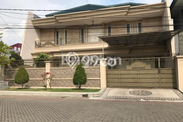 Rumah Mewah Siap Huni LT 375m2 di Sukolilo, Surabaya Rumah Mewah Siap Huni LT 375m2 di Sukolilo, Surabaya