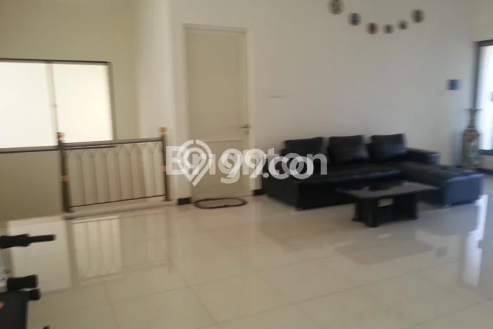Rumah Mewah Siap Huni LT 375m2 di Sukolilo, Surabaya Rumah Mewah Siap Huni LT 375m2 di Sukolilo, Surabaya