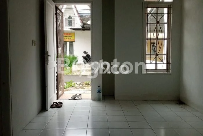 Jarang Ada! Rumah Sewa 2 Kamar Bagus Siap Huni Sentul Jarang Ada! Rumah Sewa 2 Kamar Bagus Siap Huni Sentul