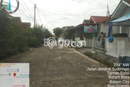 Dijual Rumah 5 Kamar Lokasi Strategis Nyaman dan Strategis di Batam Kota Dijual Rumah 5 Kamar Lokasi Strategis Nyaman dan Strategis di Batam Kota