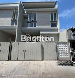 Rumah Lokasi Strategis kawasan Rungkut, Surabaya, Luas 65m2m² Bangunan 110m2m² Rumah Lokasi Strategis kawasan Rungkut, Surabaya, Luas 65m2m² Bangunan 110m2m²