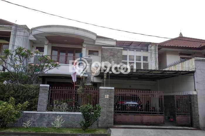 Hunian Mewah Siap Huni LT 390m2 di Batununggal, Bandung Hunian Mewah Siap Huni LT 390m2 di Batununggal, Bandung