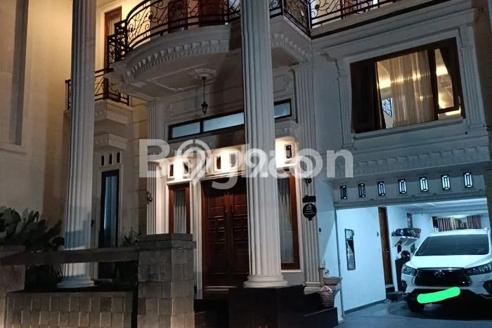 Jual Rumah Mewah Megah Dengan View Cantik di Martoyudan, Magelang Jual Rumah Mewah Megah Dengan View Cantik di Martoyudan, Magelang