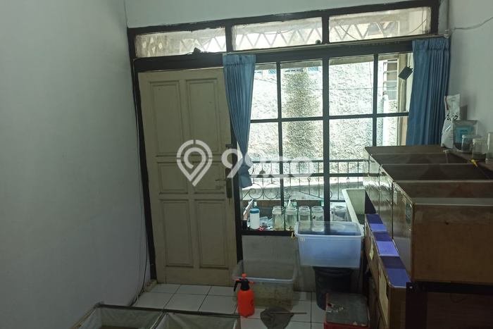 Jual Rumah Favorit Siap Huni LB 200m2 di Babakan Ciparay, Bandung Jual Rumah Favorit Siap Huni LB 200m2 di Babakan Ciparay, Bandung