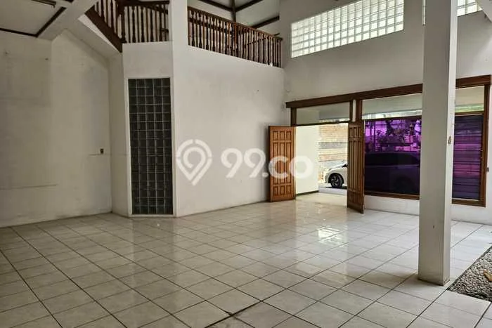 Disewakan Cepat Rumah Kondisi Bagus di Kawasan Genteng, Surabaya Disewakan Cepat Rumah Kondisi Bagus di Kawasan Genteng, Surabaya