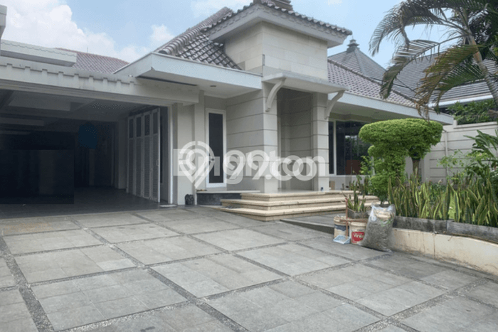 Hunian Modern Disewakan 6 Kamar di Menteng Bisa Nego Hunian Modern Disewakan 6 Kamar di Menteng Bisa Nego