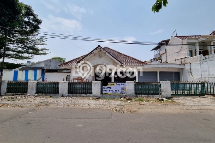 Disewakan! Rumah 3 Kamar Tidur &
2 Kamar Mandi di baranangsiang, Bogor Disewakan! Rumah 3 Kamar Tidur &
2 Kamar Mandi di baranangsiang, Bogor