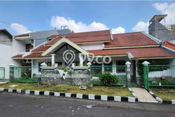 Rumah Mewah Dijual LT 270m2 di Dukuh Pakis, Surabaya Rumah Mewah Dijual LT 270m2 di Dukuh Pakis, Surabaya