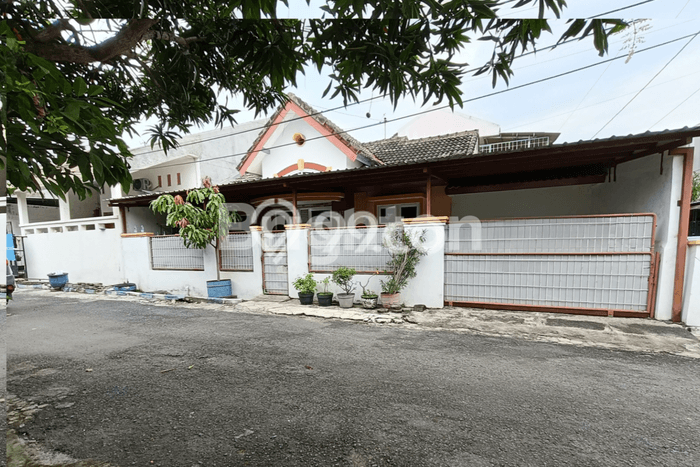 Rumah Berkualitas Pedurungan, Semarang, LT 169m2m² LB 169m2m² Rumah Berkualitas Pedurungan, Semarang, LT 169m2m² LB 169m2m²