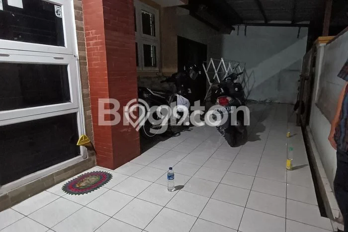 Rumah Berkualitas Pedurungan, Semarang, LT 169m2m² LB 169m2m² Rumah Berkualitas Pedurungan, Semarang, LT 169m2m² LB 169m2m²