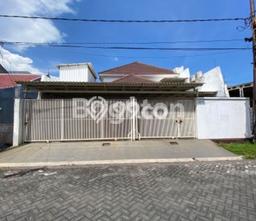 Jual Murah Rumah dengan 4 Kamar Tidur dan 3 Kamar Mandi di Kawasan Mulyorejo, Surabaya Jual Murah Rumah dengan 4 Kamar Tidur dan 3 Kamar Mandi di Kawasan Mulyorejo, Surabaya