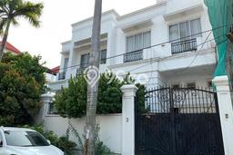 Dijual Rumah Luas Megah Dengan View Eksklusif di Pluit, Jakarta Utara Dijual Rumah Luas Megah Dengan View Eksklusif di Pluit, Jakarta Utara