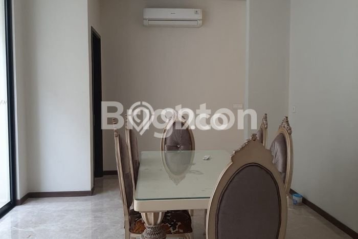 Dijual Rumah Luas Elegan Dengan View Eksklusif di BSD, Tangerang Dijual Rumah Luas Elegan Dengan View Eksklusif di BSD, Tangerang