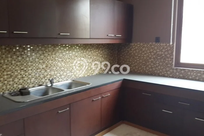 Ready to Use! Luxury House LT 450m2 Desain Elegan di Ancol Ready to Use! Luxury House LT 450m2 Desain Elegan di Ancol