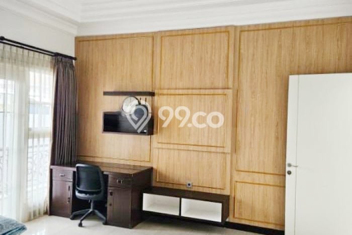 Rumah Elit LB 305m2 Siap Huni Desain Elegan di Citraland, Surabaya Rumah Elit LB 305m2 Siap Huni Desain Elegan di Citraland, Surabaya