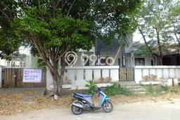 Rumah Lokasi Strategis di Jombang, Tangerang, LT 180m² Bangunan 60m² Rumah Lokasi Strategis di Jombang, Tangerang, LT 180m² Bangunan 60m²