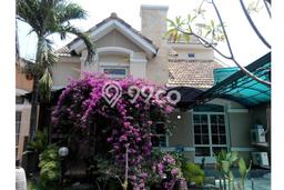 Rumah cluster 2 lantai Taman Adenia, Graha Padma Rumah cluster 2 lantai Taman Adenia, Graha Padma