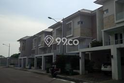 Rumah Elit Modern Tanpa Renovasi di Ulujami Jakarta Selatan Rumah Elit Modern Tanpa Renovasi di Ulujami Jakarta Selatan