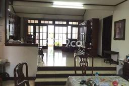 HARGA SPECIAL! Rumah Nyaman area Cinere, Depok, LT 454m² LB 309m² BISA KPR! HARGA SPECIAL! Rumah Nyaman area Cinere, Depok, LT 454m² LB 309m² BISA KPR!