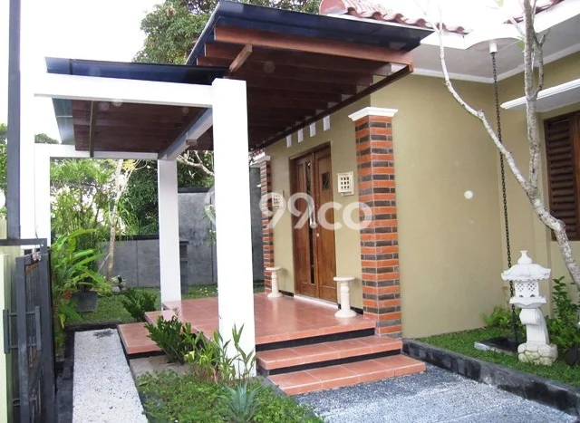 Lokasi strategis! Rumah siap huni disewakan di Ngaglik LB 230m2 Lokasi strategis! Rumah siap huni disewakan di Ngaglik LB 230m2