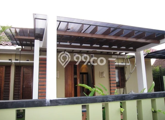 Lokasi strategis! Rumah siap huni disewakan di Ngaglik LB 230m2 Lokasi strategis! Rumah siap huni disewakan di Ngaglik LB 230m2