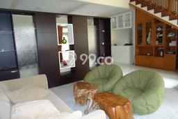 HOT PROPERTY! Rumah Premium area Arcamanik, Luas 300m² LB 290m² HOT PROPERTY! Rumah Premium area Arcamanik, Luas 300m² LB 290m²