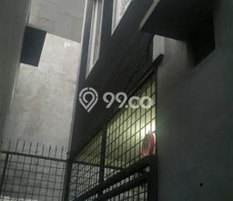 rumah 2.5 lantai dalam gang motor di jelambar rumah 2.5 lantai dalam gang motor di jelambar