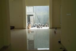 Dijual Murah Rumah dengan 5 Kamar Tidur dan 4 Kamar Mandi di Area Rungkut, Surabaya Dijual Murah Rumah dengan 5 Kamar Tidur dan 4 Kamar Mandi di Area Rungkut, Surabaya