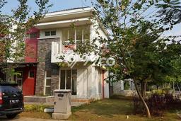 For Sale Rumah Mewah Exclusive di Cengkareng, Jakarta Barat For Sale Rumah Mewah Exclusive di Cengkareng, Jakarta Barat