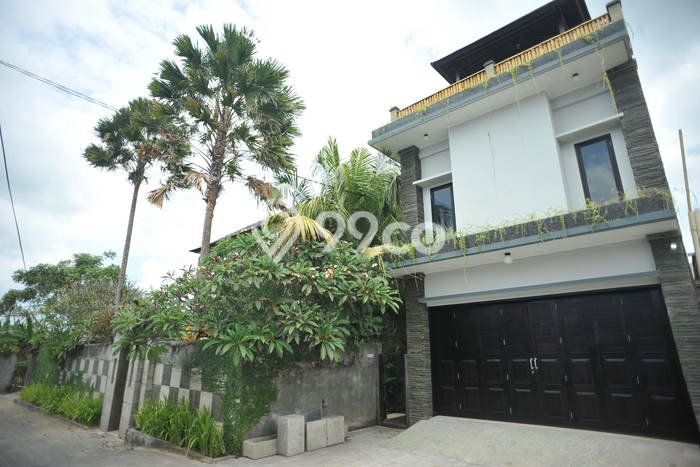 Dijual Rumah Mewah Megah Dengan View Eksklusif di Canggu, Badung Dijual Rumah Mewah Megah Dengan View Eksklusif di Canggu, Badung