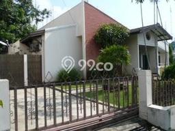 BEST INVESTMENT! Rumah area Bukit Sari, LT 828m² Bangunan 300m² BEST INVESTMENT! Rumah area Bukit Sari, LT 828m² Bangunan 300m²
