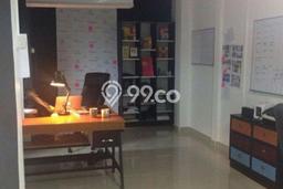 Rumah Strategis 3 Kamar Tidur dan 3 Kamar Mandi di Lokasi Strategis Lebak Bulus, Jakarta Selatan Rumah Strategis 3 Kamar Tidur dan 3 Kamar Mandi di Lokasi Strategis Lebak Bulus, Jakarta Selatan