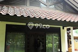 Rumah Lingkungan Nyaman kawasan Bintaro, Jakarta Selatan, Luas 758m² Bangunan 400m² Rumah Lingkungan Nyaman kawasan Bintaro, Jakarta Selatan, Luas 758m² Bangunan 400m²