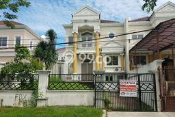Hunian Mewah LB 220m2 Siap Huni Desain Elegan di Semanan, Jakarta Barat Hunian Mewah LB 220m2 Siap Huni Desain Elegan di Semanan, Jakarta Barat