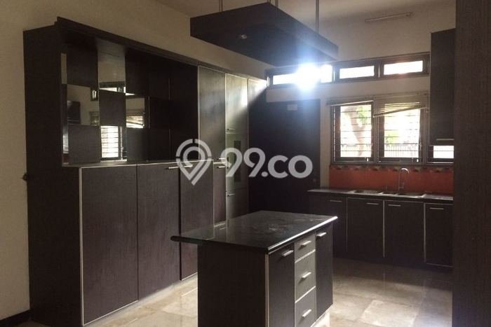Rumah Elit LB 300m2 Siap Huni Desain Elegan di Setiabudi, Jakarta Selatan Rumah Elit LB 300m2 Siap Huni Desain Elegan di Setiabudi, Jakarta Selatan