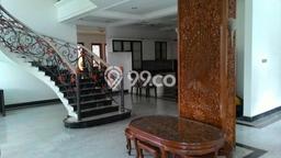 GOOD DEAL! Rumah area Lebak Bulus, 4 KT, Siap Huni, LT 650m² Bangunan 800m² GOOD DEAL! Rumah area Lebak Bulus, 4 KT, Siap Huni, LT 650m² Bangunan 800m²