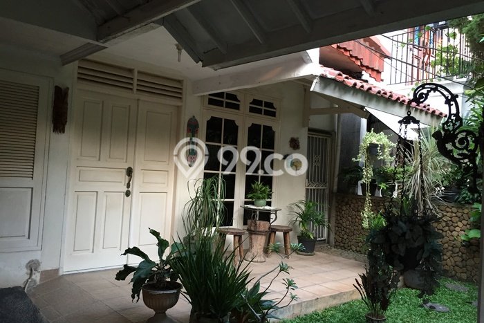 Jual Rumah Mewah Elegan Dengan View Eksklusif di Pondok Indah, Jakarta Selatan Jual Rumah Mewah Elegan Dengan View Eksklusif di Pondok Indah, Jakarta Selatan