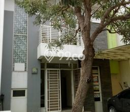 Rumah Mewah LB 160m2 Siap Pakai Desain Elegan di Green Lake City, Jakarta Barat Rumah Mewah LB 160m2 Siap Pakai Desain Elegan di Green Lake City, Jakarta Barat