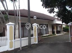 HUNIAN PREMIUM! Rumah di Ampera, 4 KT, Kawasan Prospektif, Luas 1000m² LB 400m² HUNIAN PREMIUM! Rumah di Ampera, 4 KT, Kawasan Prospektif, Luas 1000m² LB 400m²