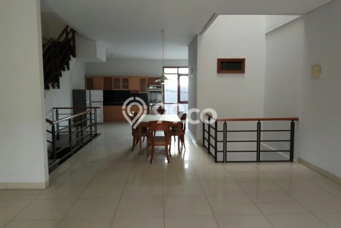 Sewa Rumah Harga Terjangkau di Pasteur Bandung dengan 4 KT Sewa Rumah Harga Terjangkau di Pasteur Bandung dengan 4 KT