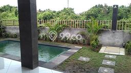 BEST CHOICE! Rumah kawasan Canggu, 2 KM, Akses Sekolah, Luas 125m² LB 200m² BEST CHOICE! Rumah kawasan Canggu, 2 KM, Akses Sekolah, Luas 125m² LB 200m²