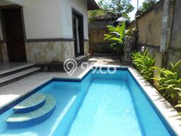 HUNIAN PREMIUM! Rumah kawasan Sanur, 2 KM, Area Berkembang, Luas 250m² Bangunan 130m² HUNIAN PREMIUM! Rumah kawasan Sanur, 2 KM, Area Berkembang, Luas 250m² Bangunan 130m²