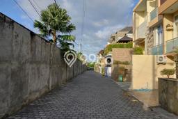For Sale! Luxury House LT 145m2 Desain Modern di Renon For Sale! Luxury House LT 145m2 Desain Modern di Renon