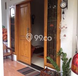 PROPERTI PILIHAN! Rumah di Buah Batu, LT 180m² Bangunan 250m² PROPERTI PILIHAN! Rumah di Buah Batu, LT 180m² Bangunan 250m²