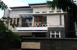 Rumah Strategis di Kebayoran Baru, Akses ke Kebayoran Baru, Jakarta Selatan, Jakarta Selatan - 6 KT Rumah Strategis di Kebayoran Baru, Akses ke Kebayoran Baru, Jakarta Selatan, Jakarta Selatan - 6 KT