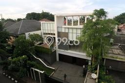 Rumah LB 700m² di Pusat Kota Kebayoran Lama, Jakarta Selatan - Lokasi Premium Rumah LB 700m² di Pusat Kota Kebayoran Lama, Jakarta Selatan - Lokasi Premium