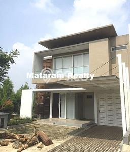 Dijual Rumah Premium dengan Fasilitas Sekitar Lengkap di Coblong, Bandung Dijual Rumah Premium dengan Fasilitas Sekitar Lengkap di Coblong, Bandung