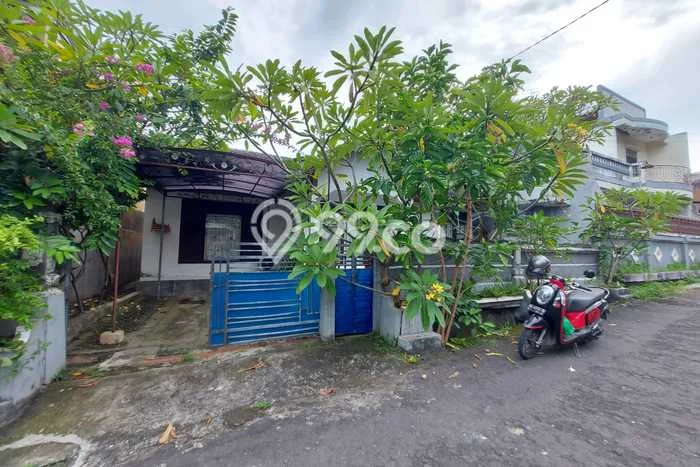 RARE UNIT! Rumah di Taman Griya, 2 KM, Pemandangan Kota, LT 150m² Bangunan 100m² RARE UNIT! Rumah di Taman Griya, 2 KM, Pemandangan Kota, LT 150m² Bangunan 100m²